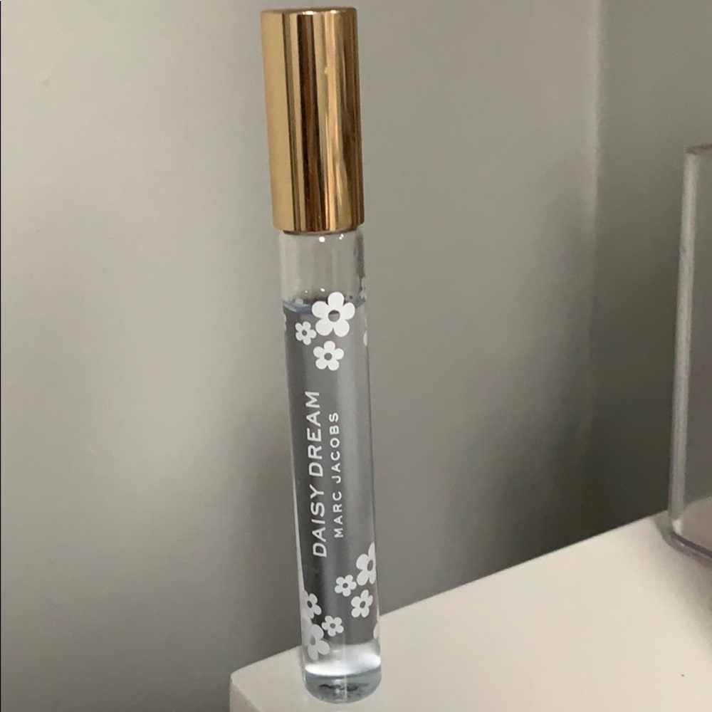 Marc Jacobs Rollerball Daisy Dream Fragrance